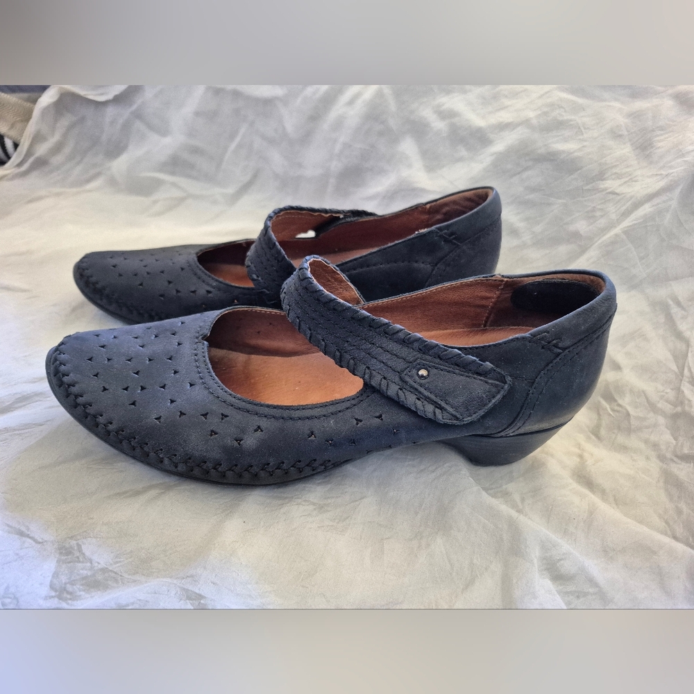 Jana Leather Mary Jane Style Shoes Size 41  10